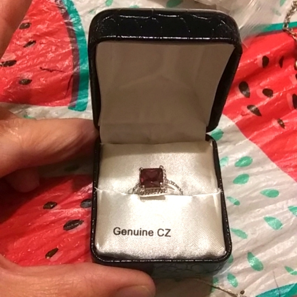 CZ fashion ring red & clear NWT size 6